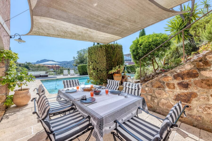 Maison à vendre à Théoule-sur-mer — Vue montagne — photo 1