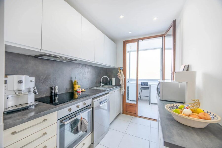 Appartement à vendre à Cagnes-sur-mer — Vue sur la ville — photo 8