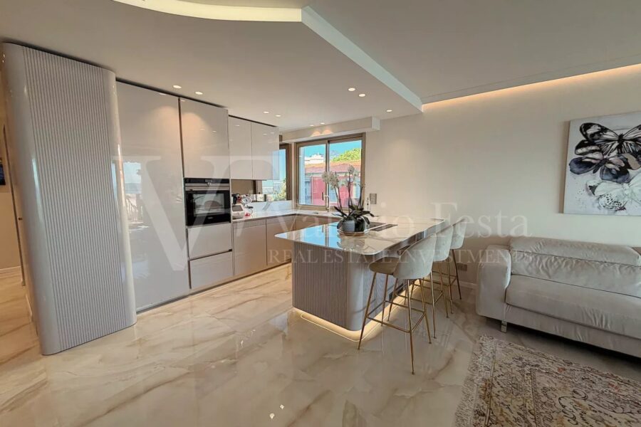Appartement à vendre à Roquebrune-cap-martin — Vue mer — photo 8
