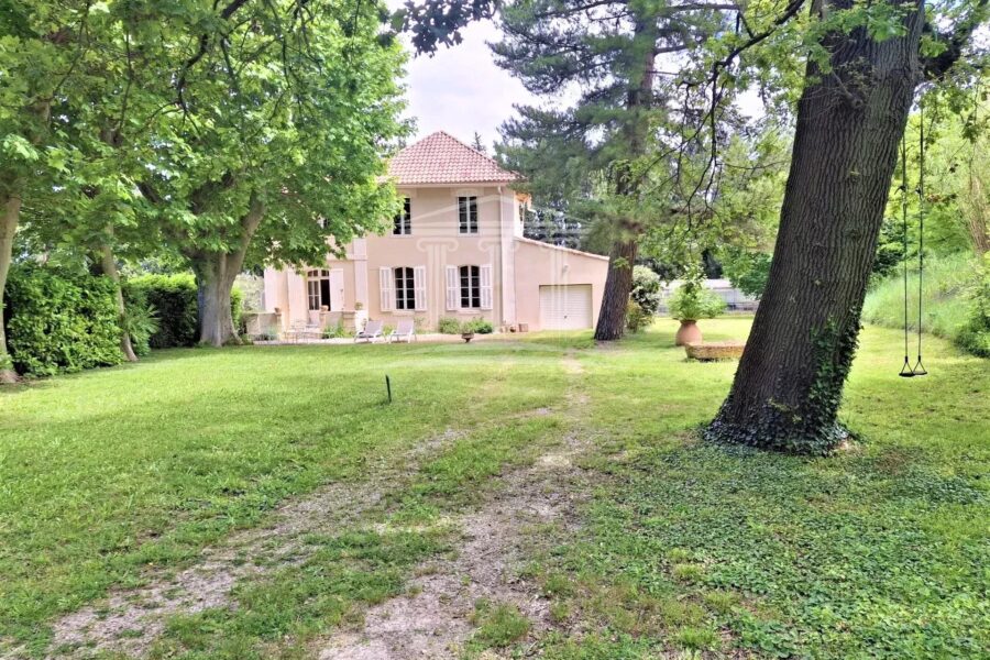 Maison à vendre à Sorgues — Vue parc & jardin — photo 2