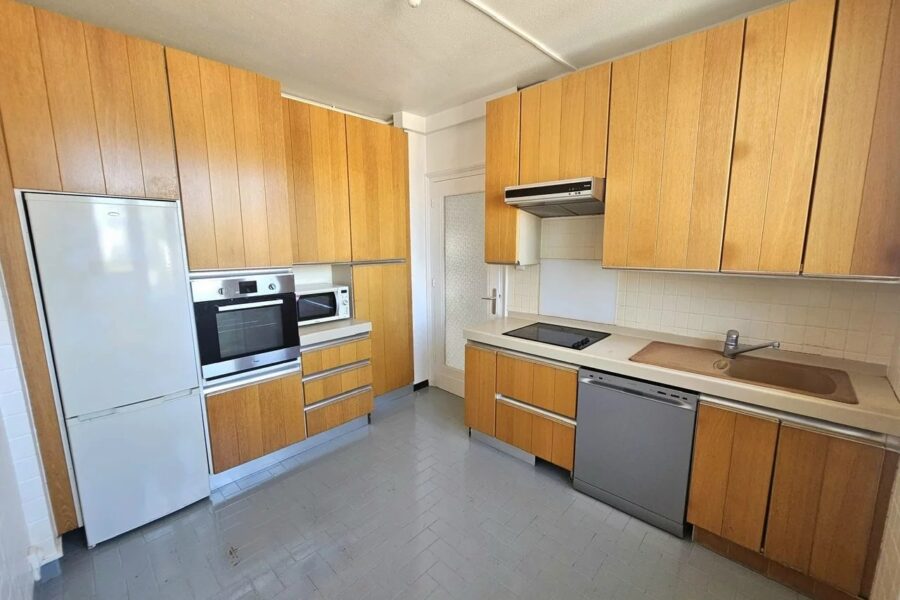 Appartement à vendre à Saint-Étienne — Vue sur la ville — photo 5