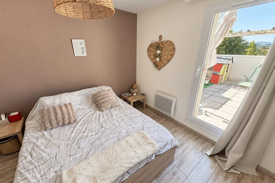 Appartement à vendre à Saint-Étienne — Vue montagne — photo 5
