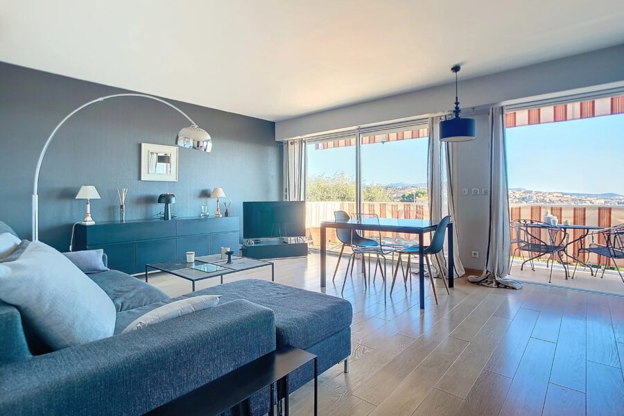 Appartement à louer à Saint-laurent-du-var — Vue mer — photo 4
