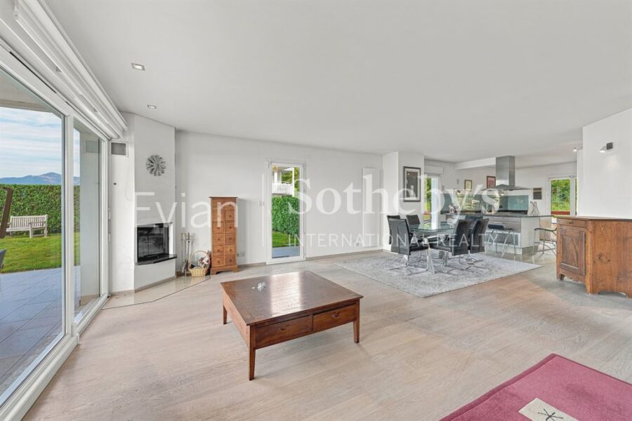 Appartement à vendre à St gingolph — Vue lac — photo 14