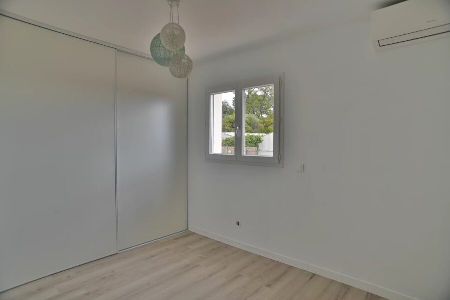 Maison à vendre à Villeneuve-loubet — Vue mer — photo 15
