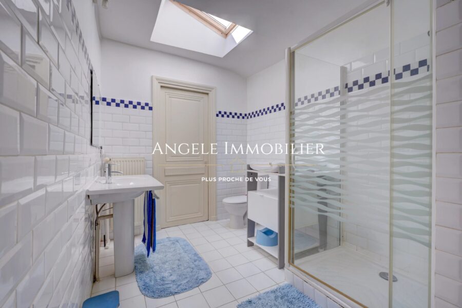 Maison à vendre à Écully — Vue parc & jardin — photo 17