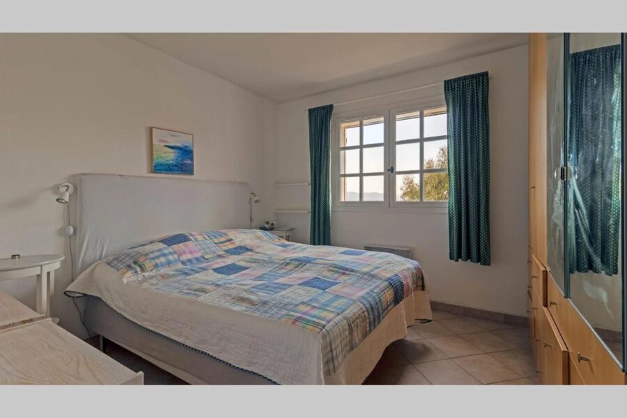 Maison à vendre à Roquebrune-sur-argens — Vue montagne — photo 10