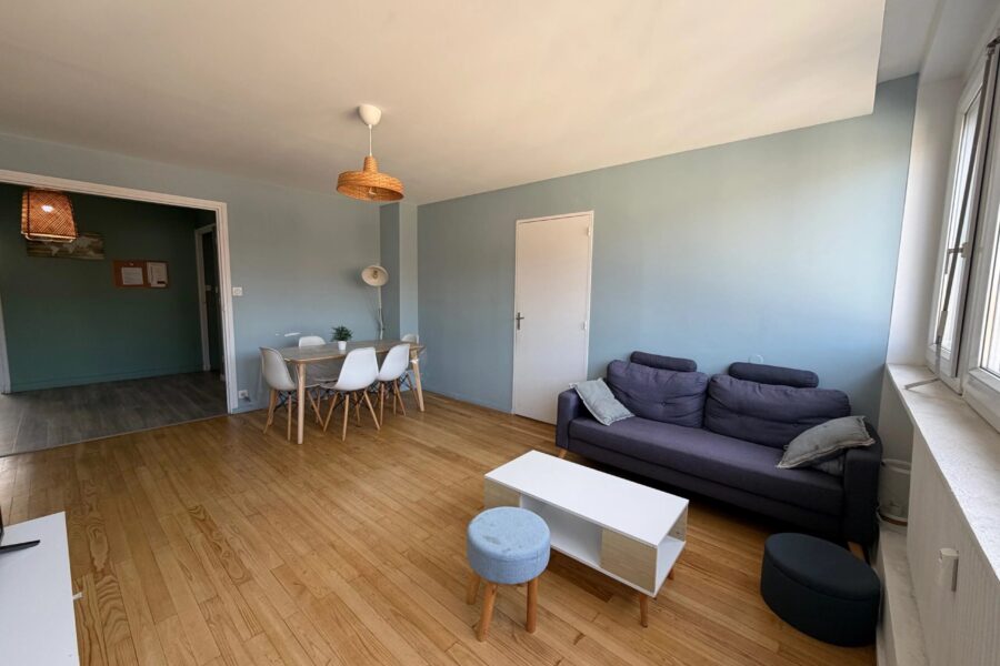 Appartement à vendre à Saint-Étienne — Vue sur la ville — photo 4