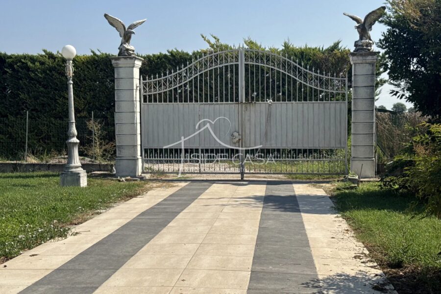 Maison à vendre à Bagnolo san vito — Vue nature — photo 46