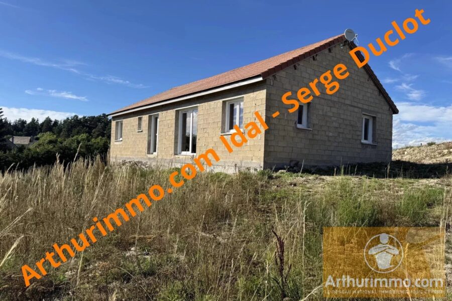 Maison à vendre à Peyre en aubrac — Vue nature — photo 2