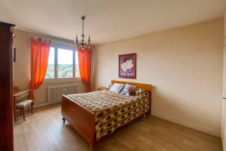 Appartement à vendre à Saint-Étienne — Vue sur la ville — photo 11