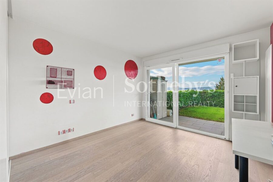Appartement à vendre à St gingolph — Vue lac — photo 11