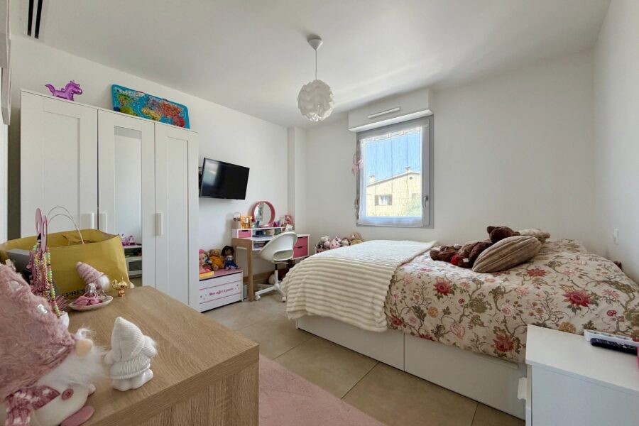 Maison à vendre à Cagnes-sur-mer — Vue parc & jardin — photo 12