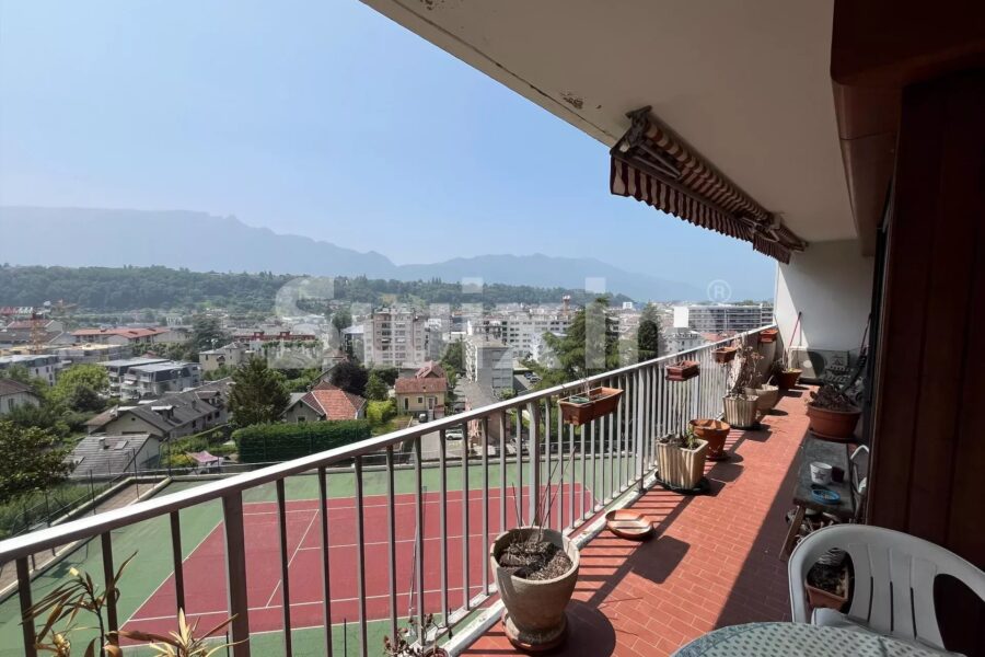 Appartement à vendre à Aix-les-bains — Vue montagne — photo 1