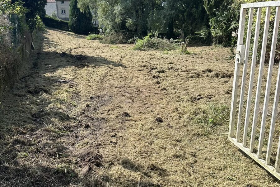 Terrain à vendre à Saint-just-malmont — Vue dégagée — photo 3