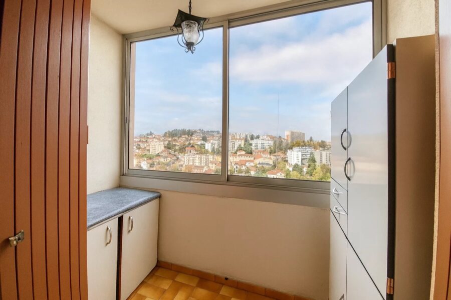 Appartement à vendre à Saint-Étienne — Vue sur la ville — photo 9