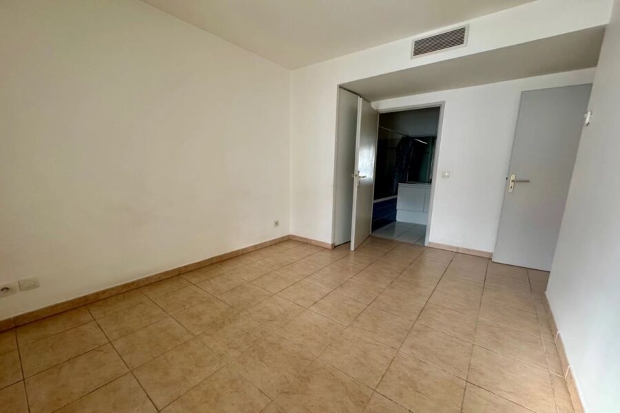 Appartement à vendre à Marseille 8ème — Vue sur la ville — photo 27