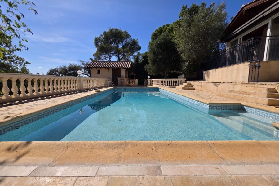 Maison à vendre à Vidauban — Vue parc & jardin — photo 2