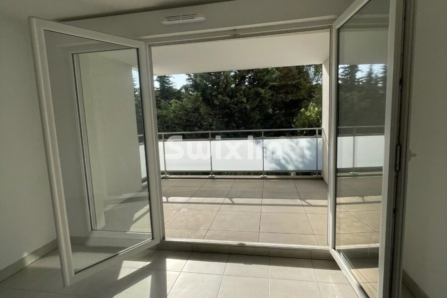 Appartement à vendre à Cavalaire-sur-mer — Vue nature — photo 4