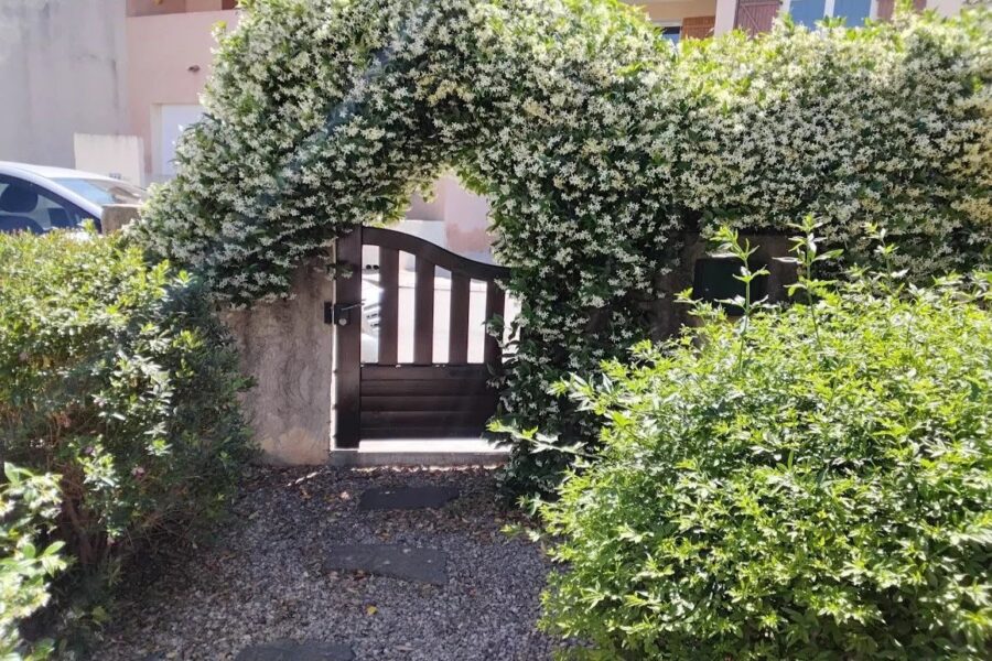 Maison à vendre à Roquebrune-sur-argens — Vue montagne — photo 7
