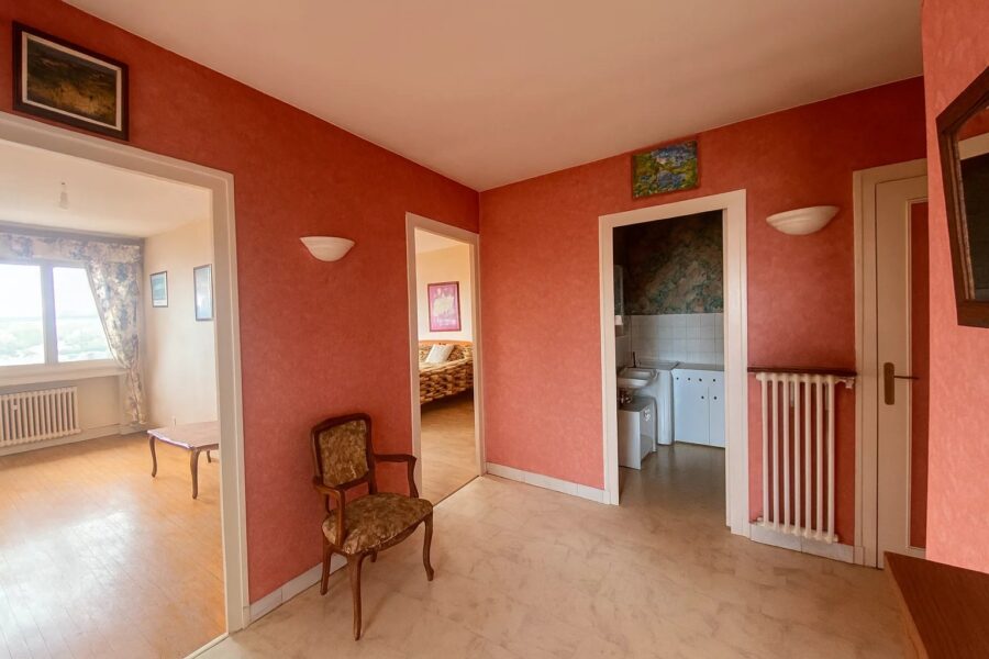 Appartement à vendre à Saint-Étienne — Vue sur la ville — photo 8