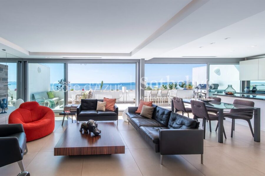 Appartement à vendre à St laurent du var — Vue mer — photo 2