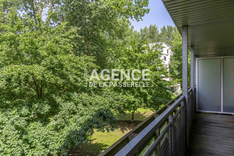Appartement à vendre à Saint-andré-lez-lille — Vue parc & jardin — photo 1