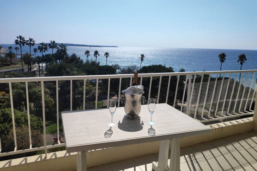 Appartement à vendre à Cannes — Vue mer — photo 1