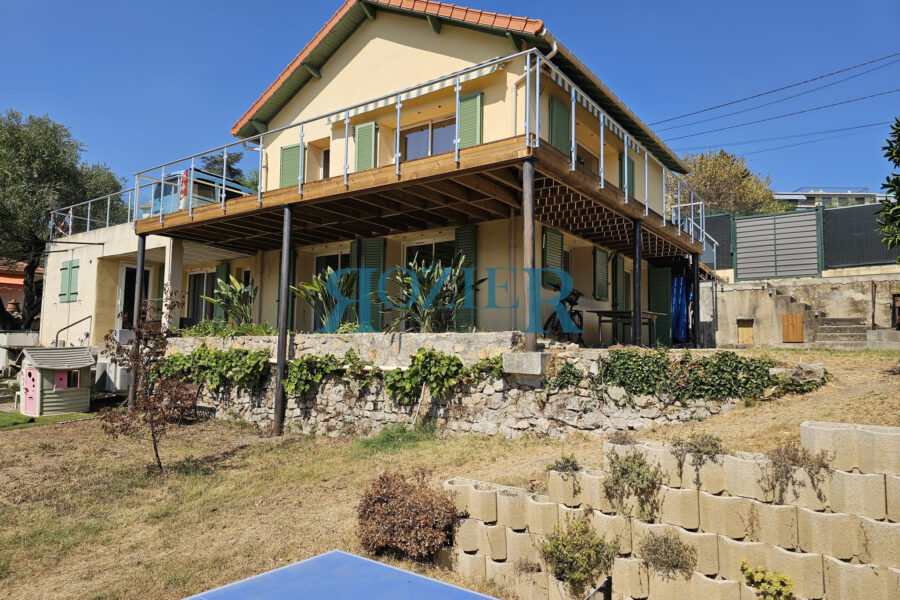 Maison à vendre à Le cannet — Vue sur la ville — photo 2