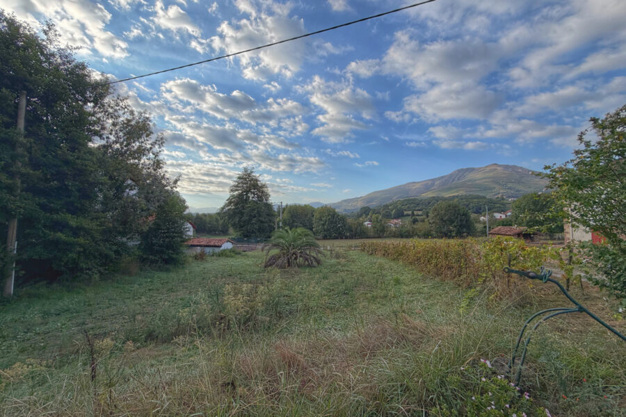 Maison à vendre à Saint-jean-pied-de-port — Vue montagne — photo 1