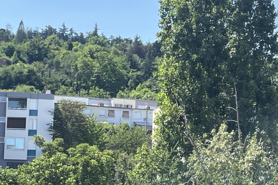 Appartement à vendre à Clermont-ferrand — Vue nature — photo 1