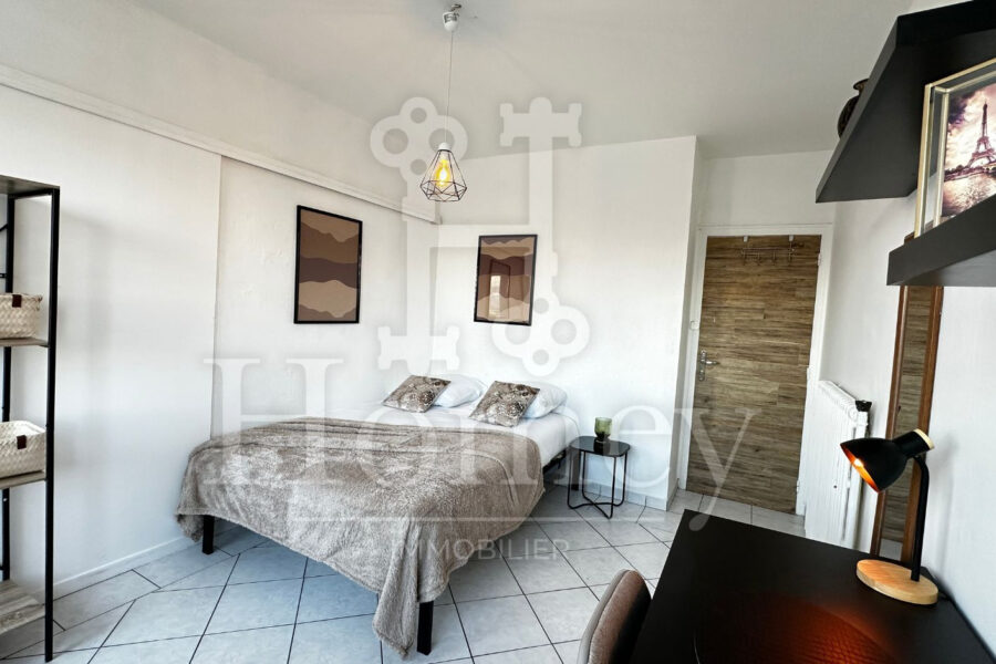 Appartement à louer à Gaillard — Vue sur la ville — photo 2