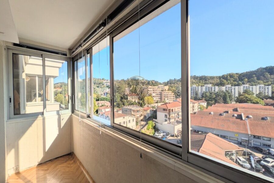 Appartement à vendre à Vienne — Vue sur la ville — photo 1