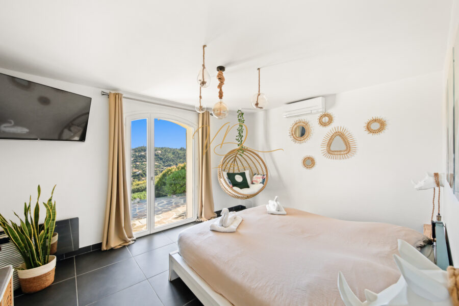 Maison à vendre à Cavalaire-sur-mer — Vue mer — photo 11