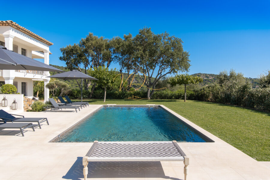 Maison à vendre à La Croix-Valmer — Vue mer — photo 9