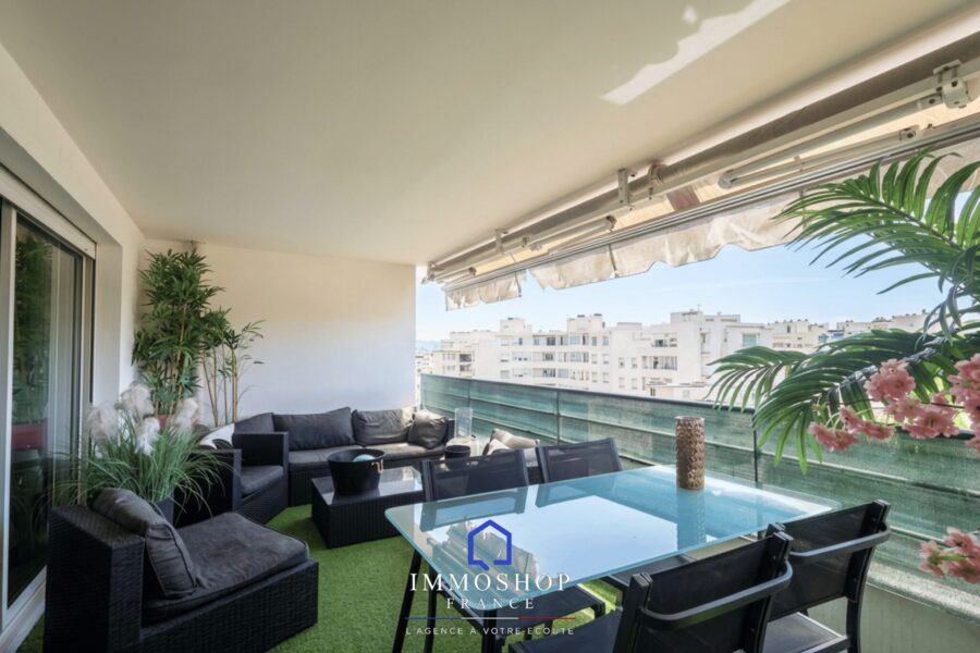 Appartement à vendre à Marseille — Vue sur la ville — photo 3