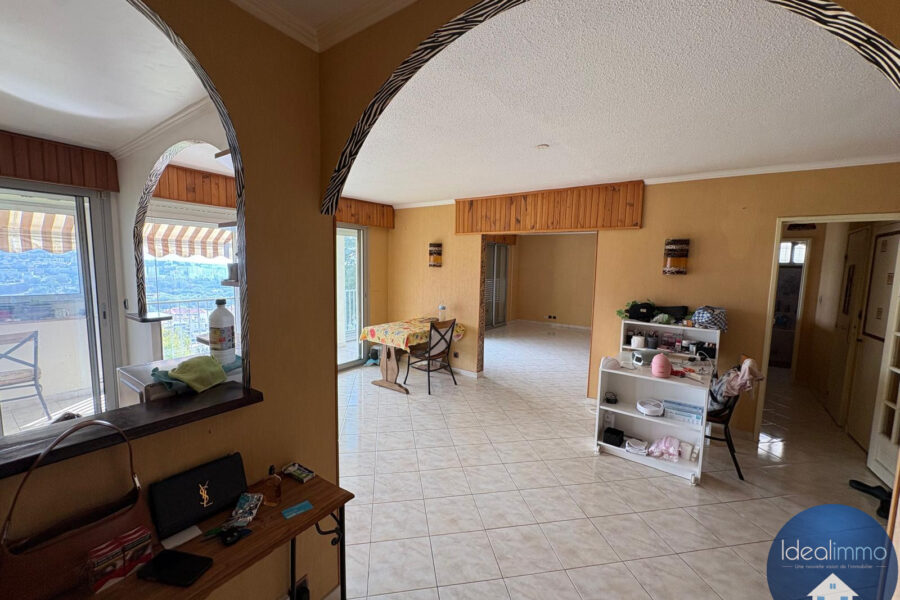 Appartement à vendre à Saint-laurent-du-var — Vue sur la ville — photo 3