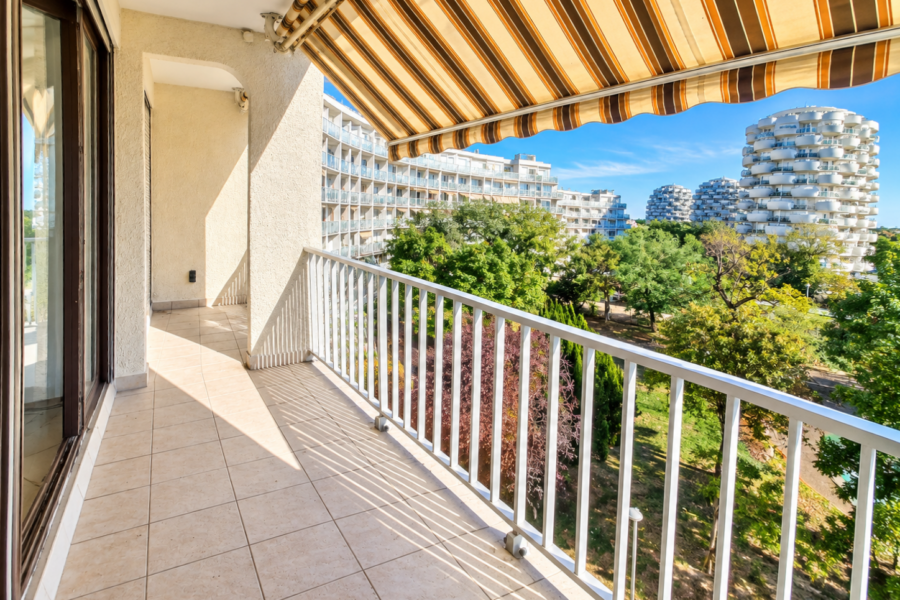 Appartement à vendre à Créteil — Vue parc & jardin — photo 3