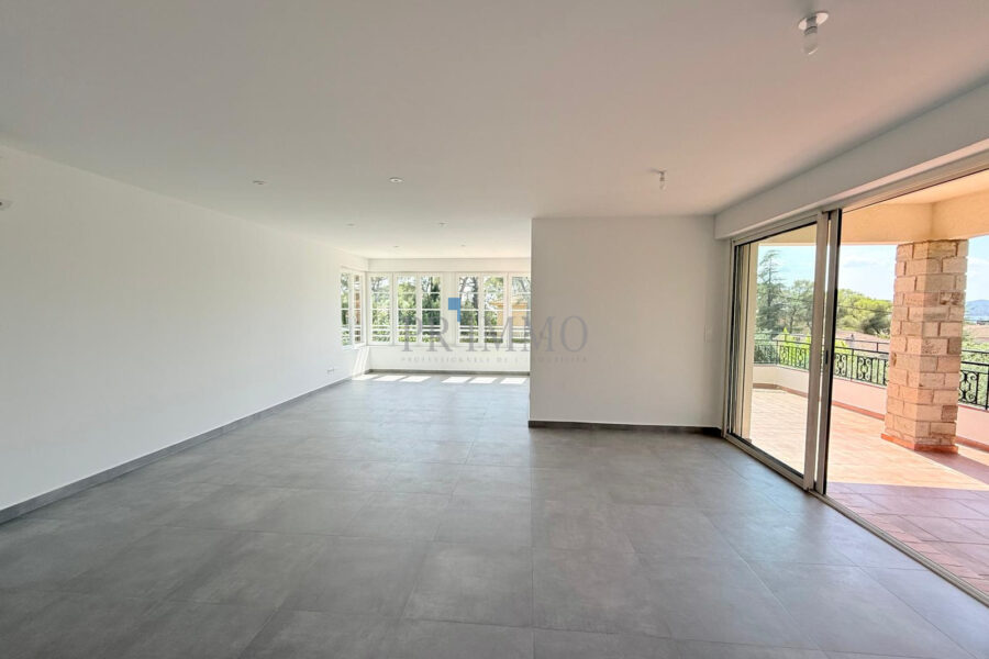 Appartement à vendre à Saint-raphaël — Vue nature — photo 4
