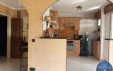 Appartement à vendre à Saint-laurent-du-var — Vue sur la ville — photo 2