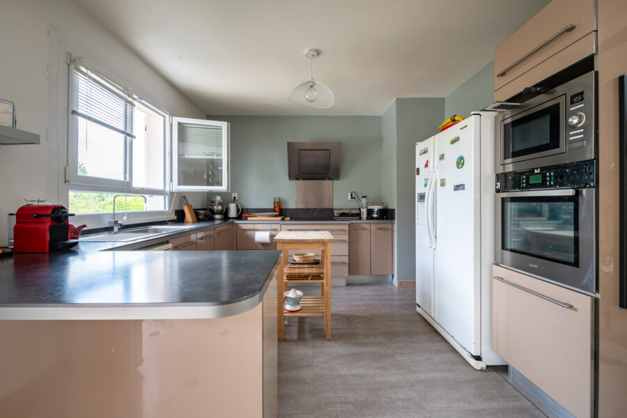 Maison à vendre à Sucy-en-brie — Vue parc & jardin — photo 5