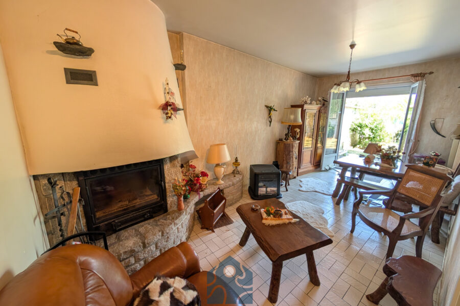 Maison à vendre à Marsac-en-livradois — Vue parc & jardin — photo 10
