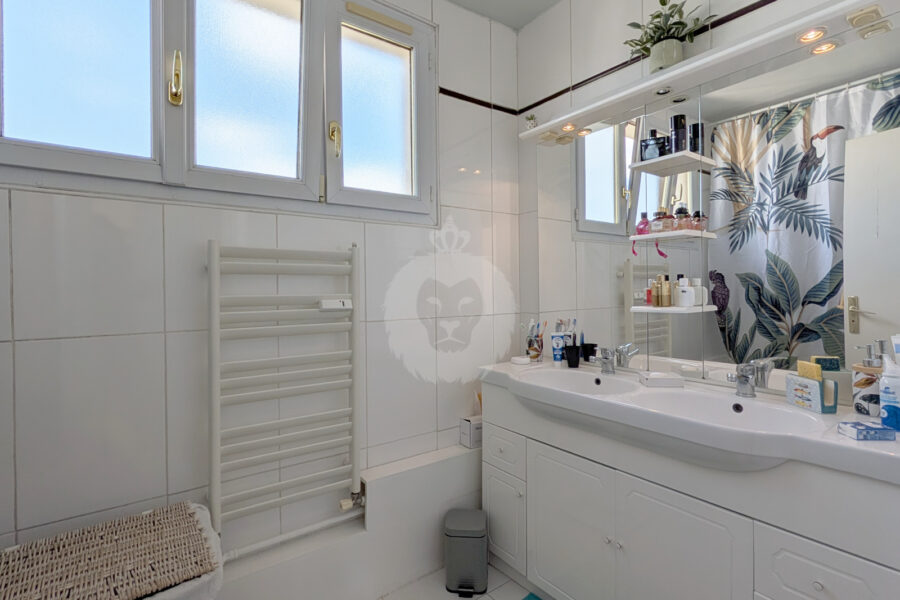Appartement à vendre à Saint-maur-des-fossés — Vue parc & jardin — photo 7