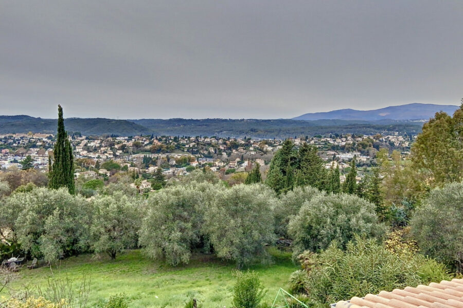 Maison à vendre à Saint-paul-de-vence — Vue mer — photo 1