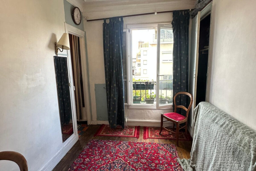 Appartement à vendre à Paris — Vue sur la ville — photo 3