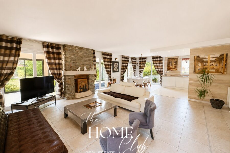 Maison à vendre à Juzet-de-luchon — Vue montagne — photo 8