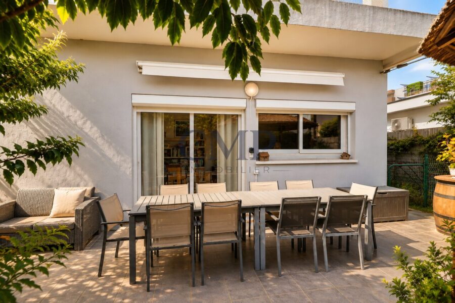 Maison à vendre à Montpellier — Vue sur la ville — photo 3