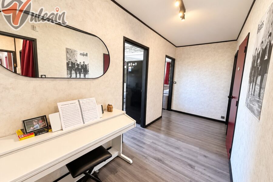 Appartement à vendre à Clermont-ferrand — Vue sur la ville — photo 9