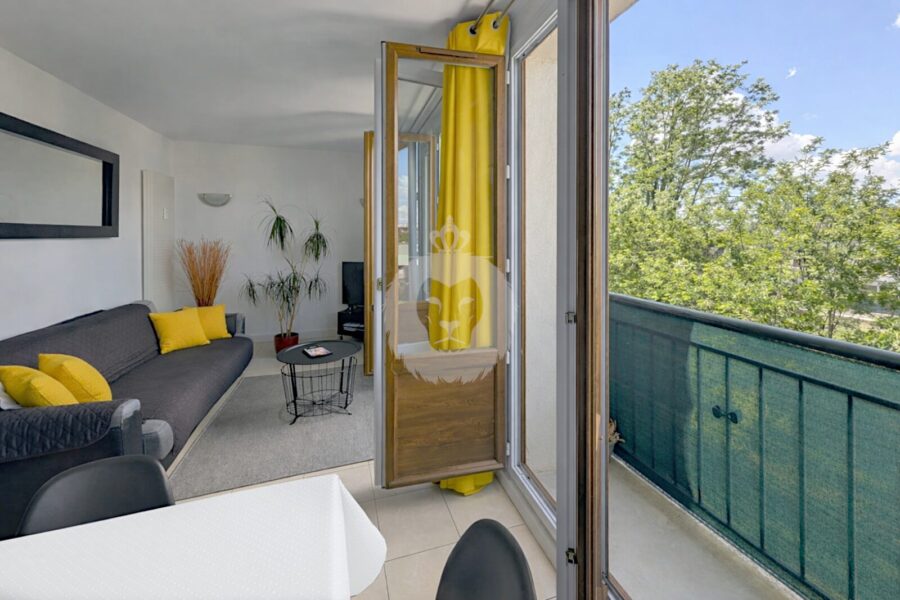 Appartement à vendre à Saint-maur-des-fossés — Vue parc & jardin — photo 1