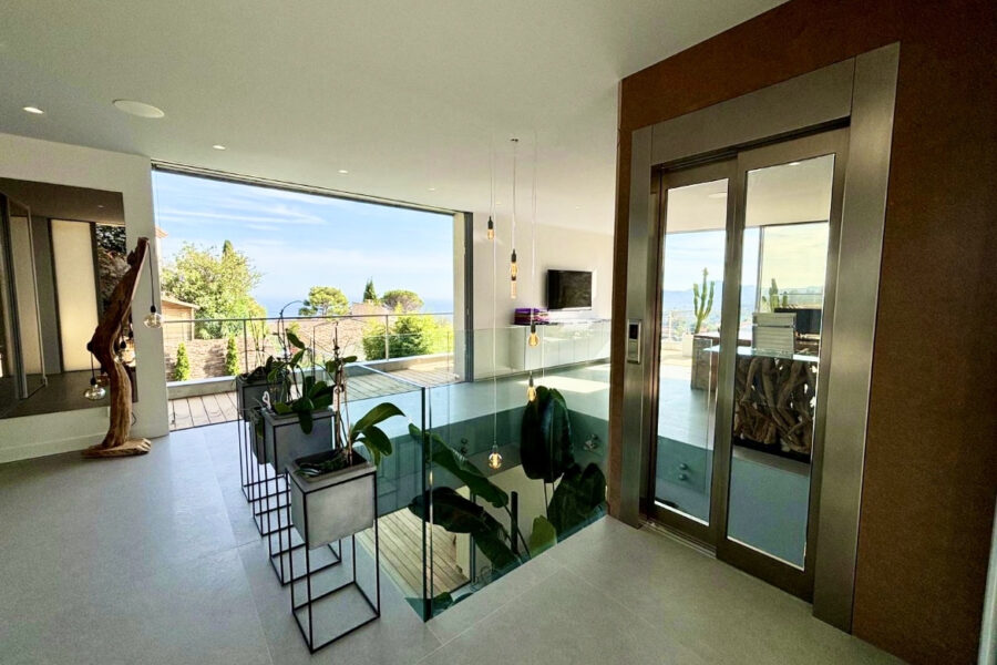 Maison à vendre à Mandelieu-la-napoule — Vue mer — photo 9